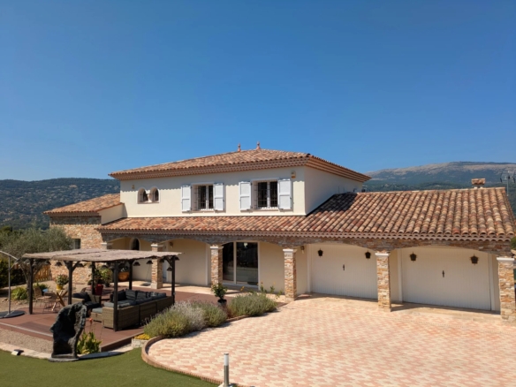 5 Bedroom Villa/House in Peymeinade 18