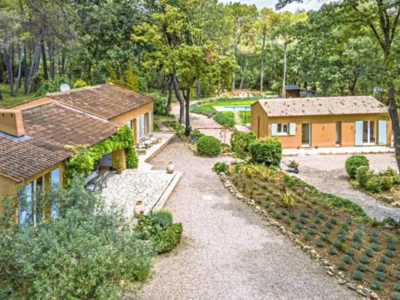 5 Bedroom Villa/House in Lorgues 4