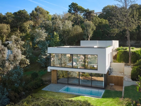 3 Bedroom Villa/House in Cannes 3