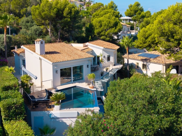 4 Bedroom Villa/House in Santa Ponsa 14