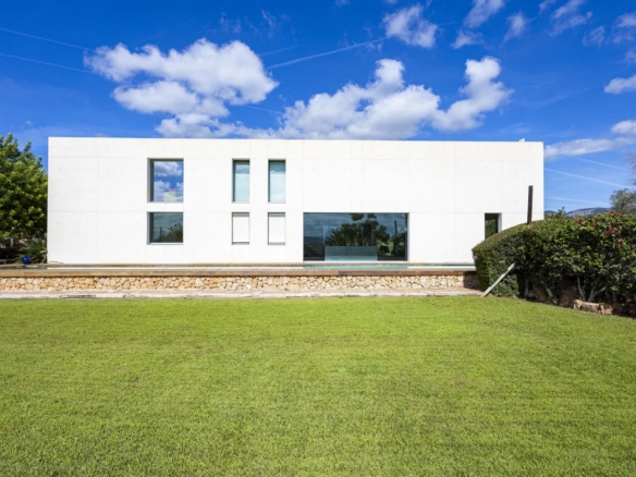 6 Bedroom Villa/House in Santa Maria 6