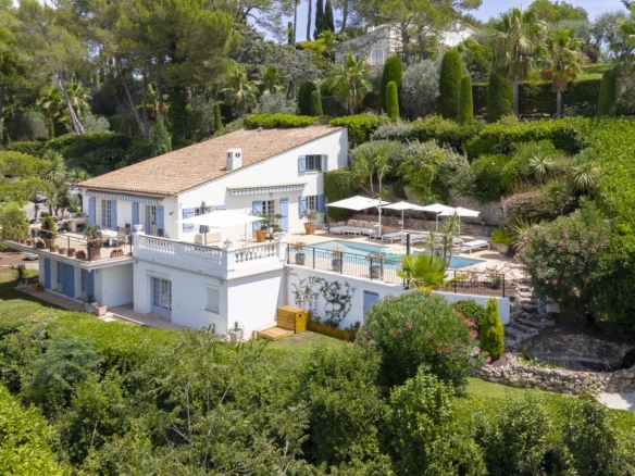 6 Bedroom Villa/House in Mougins 7