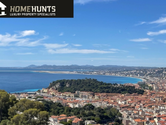 2 Bedroom Apartment in Nice - Mont Boron 3