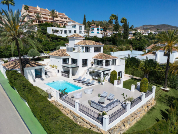 5 Bedroom Villa/House in Nueva Andalucía 8