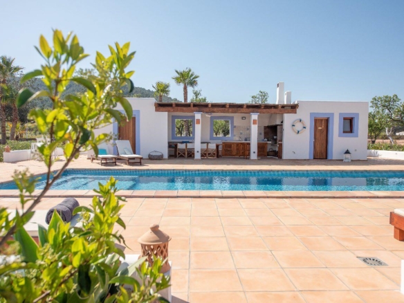 7 Bedroom Villa/House in San Carlos 18