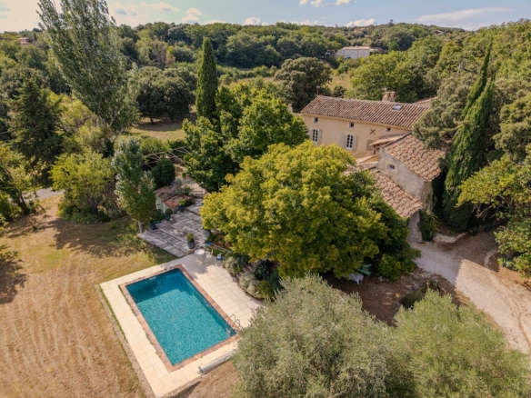 Castle/Estates in Grignan 4