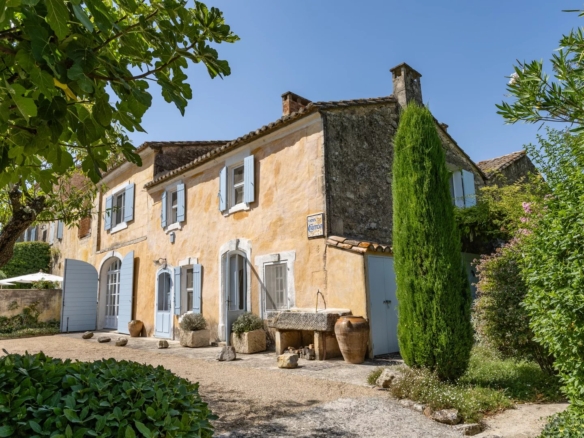 3 Bedroom Villa/House in Paradou 2