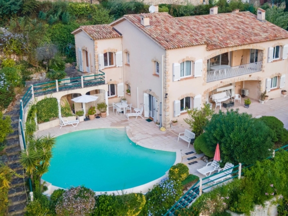 4 Bedroom Villa/House in Mandelieu La Napoule 30