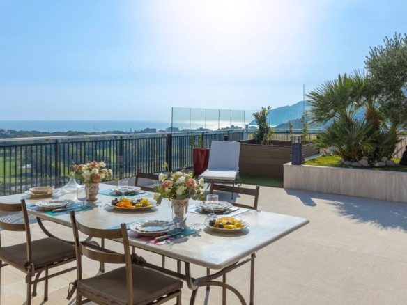 3 Bedroom Apartment in Mandelieu La Napoule 28