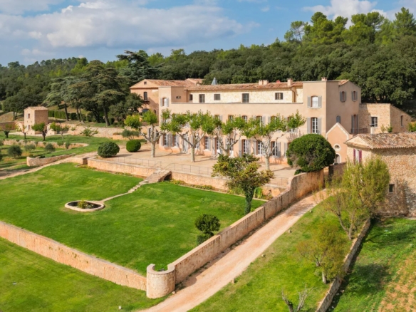 20 Bedroom Castle/Estates in Fox Amphoux 20