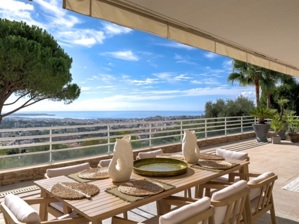 4 Bedroom Apartment in Le Cannet 8