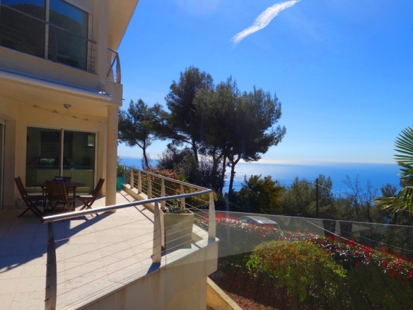 3 Bedroom Villa/House in Roquebrune Cap Martin 30