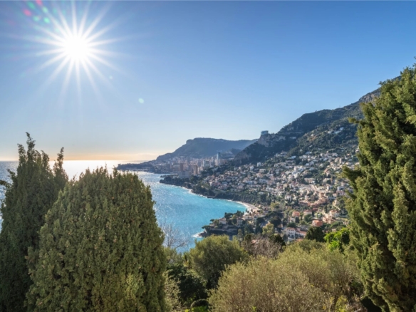 4 Bedroom Apartment in Roquebrune Cap Martin 10