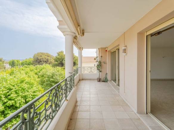 3 Bedroom Apartment in Sanary Sur Mer 20