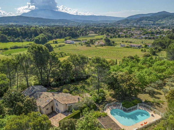 5 Bedroom Villa/House in Vaison La Romaine 28