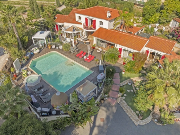 7 Bedroom Villa/House in Carqueiranne 6