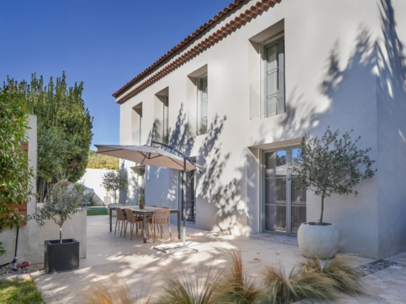 4 Bedroom Villa/House in Marseille 30