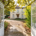 Villa/House in Sathonay-camp 15