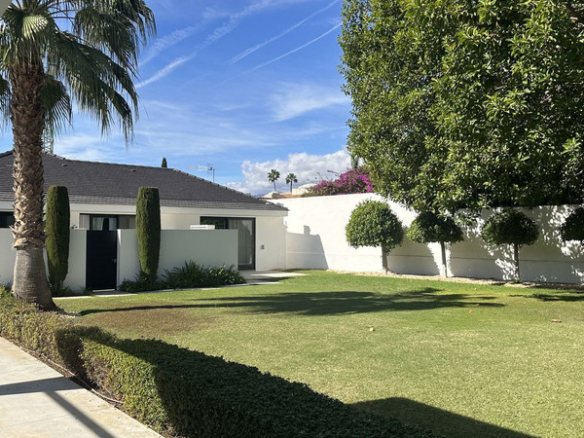 6 Bedroom Villa/House in Guadalmina Baja 20