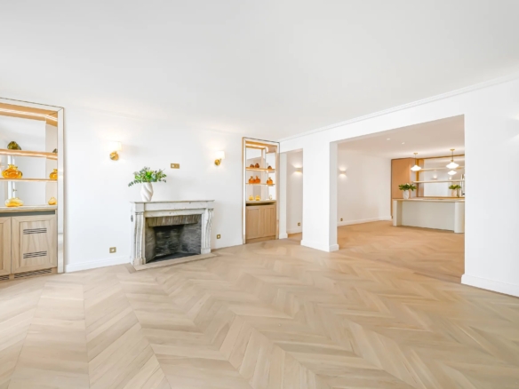2 Bedroom Apartment in Paris 7th (Invalides, Eiffel Tower, Orsay) 2