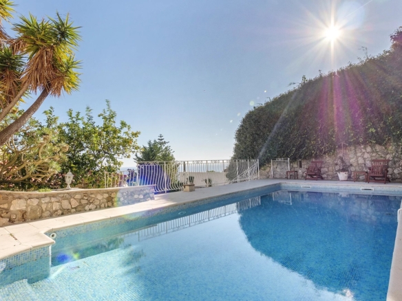 3 Bedroom Villa/House in Roquebrune Cap Martin 2