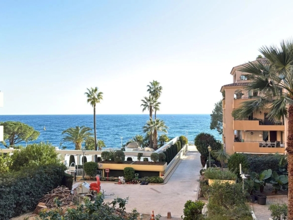 4 Bedroom Apartment in Monaco 30