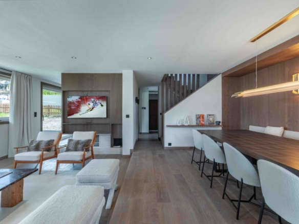 4 Bedroom Chalet in Megeve 6