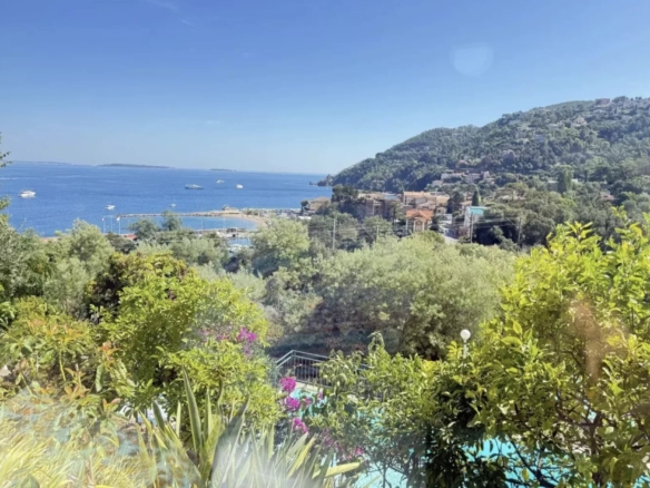 6 Bedroom Villa/House in Theoule Sur Mer 12