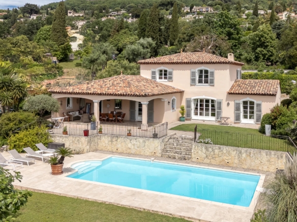 4 Bedroom Villa/House in Vence 28