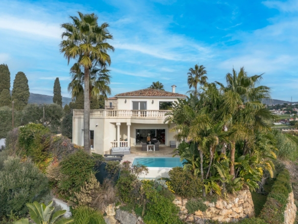 4 Bedroom Villa/House in Nice 32