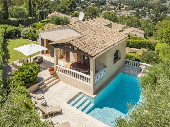 3 Bedroom Villa/House in Mougins 30