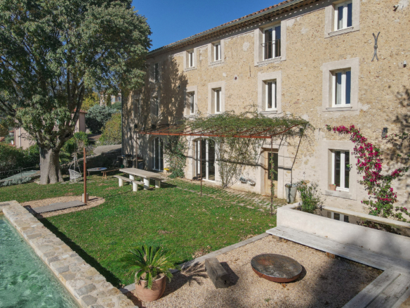 6 Bedroom Villa/House in Fayence 2