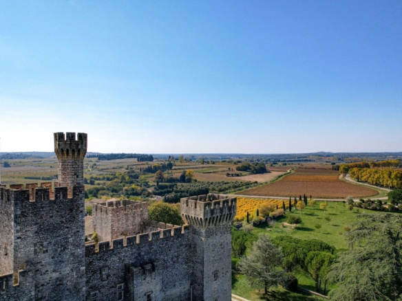 11 Bedroom Castle/Estates in Uzes 8