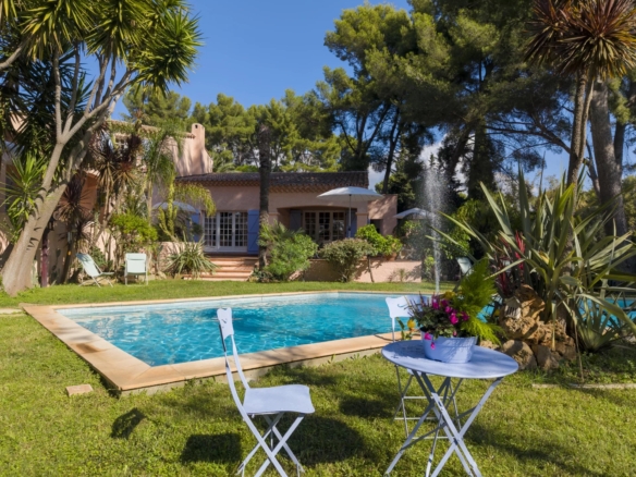 5 Bedroom Villa/House in La Ciotat 28