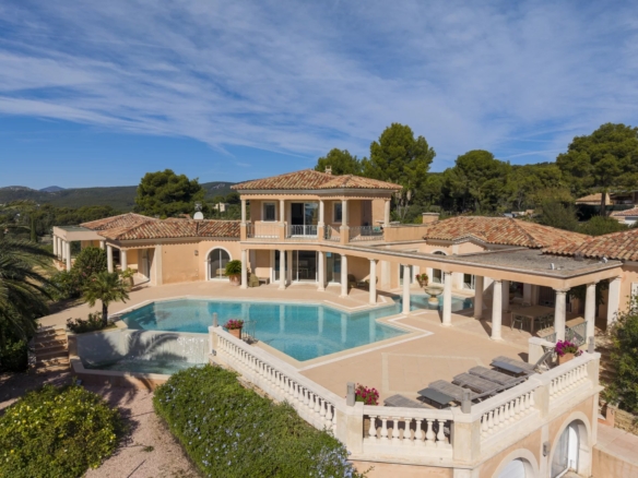 5 Bedroom Villa/House in La Ciotat 30