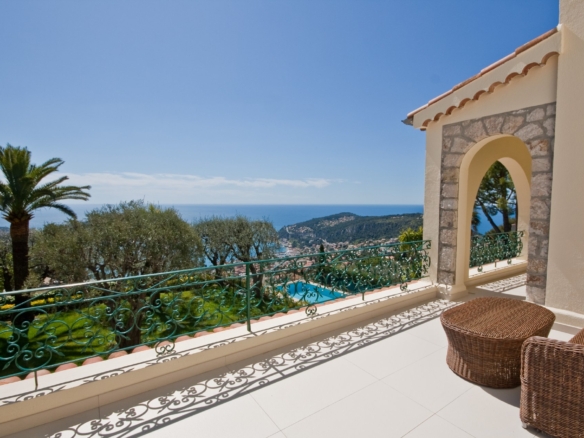 5 Bedroom Villa/House in Villefranche Sur Mer 30