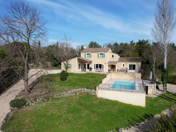 4 Bedroom Villa/House in Uzes 4