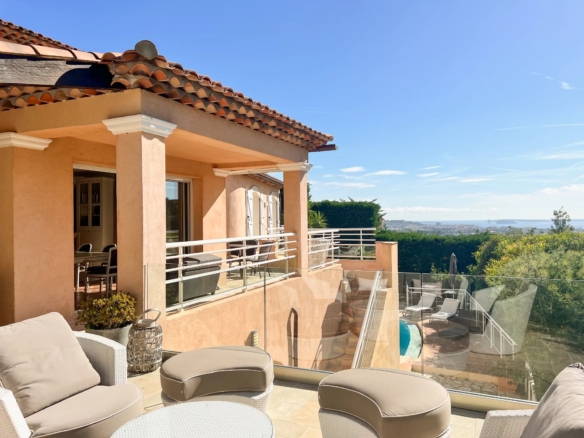 4 Bedroom Villa/House in Mandelieu La Napoule 34