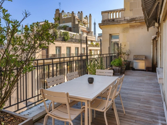 4 Bedroom Apartment in Paris 16th (Trocadéro – Etoile – Passy) 4