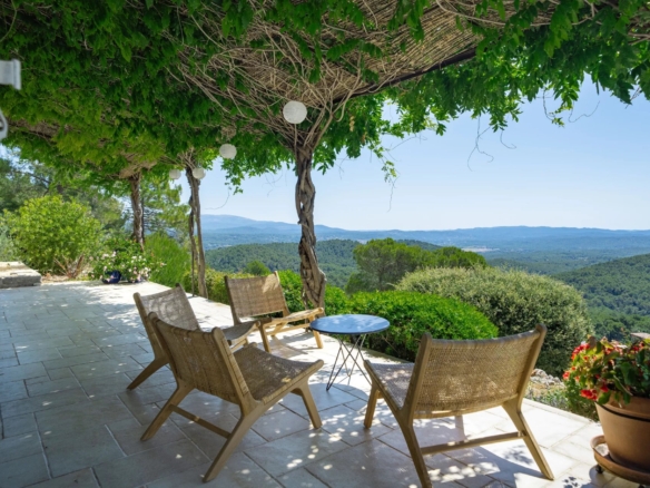 4 Bedroom Villa/House in Seillans 30