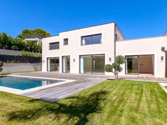 4 Bedroom Villa/House in Mouans Sartoux 34