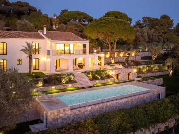 5 Bedroom Villa/House in Le Cannet 24