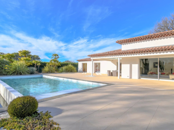 4 Bedroom Villa/House in Lorgues 16