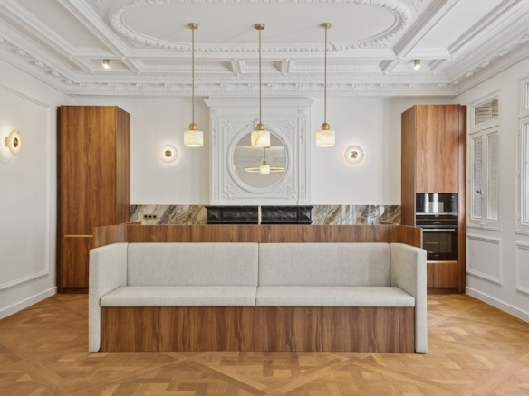 3 Bedroom Apartment in Paris 8th (Golden Triangle - Parc Monceau) 10