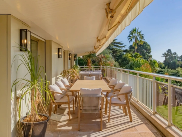 4 Bedroom Villa/House in Cannes 22