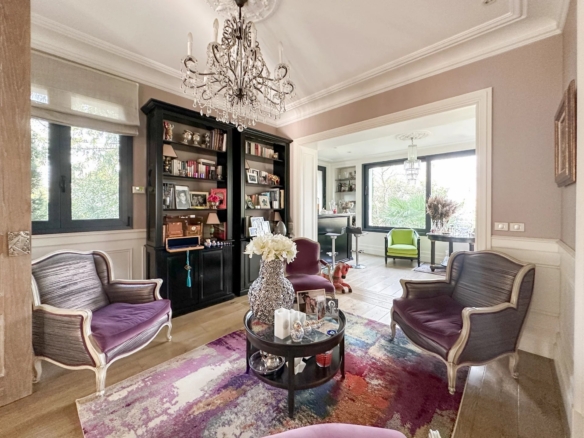 5 Bedroom Villa/House in Saint-maur-des-fossés 4