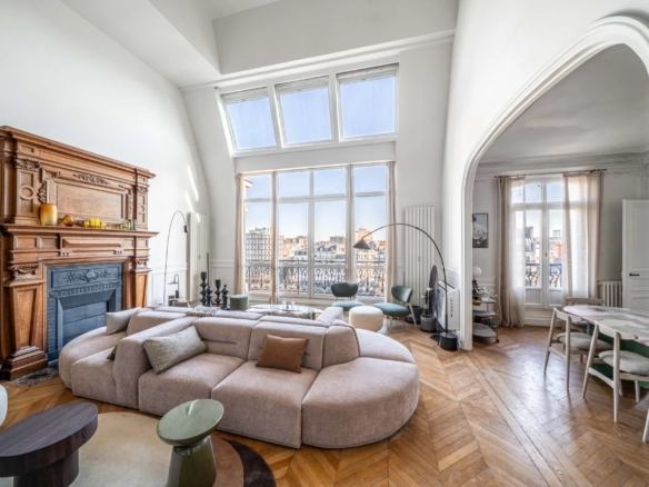 4 Bedroom Apartment in Neuilly Sur Seine 8