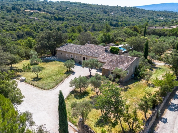 4 Bedroom Villa/House in Gordes 28