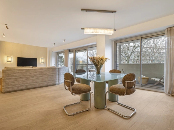 2 Bedroom Apartment in Paris 7th (Invalides, Eiffel Tower, Orsay) 14