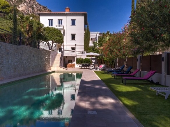 7 Bedroom Villa/House in Beaulieu Sur Mer 16